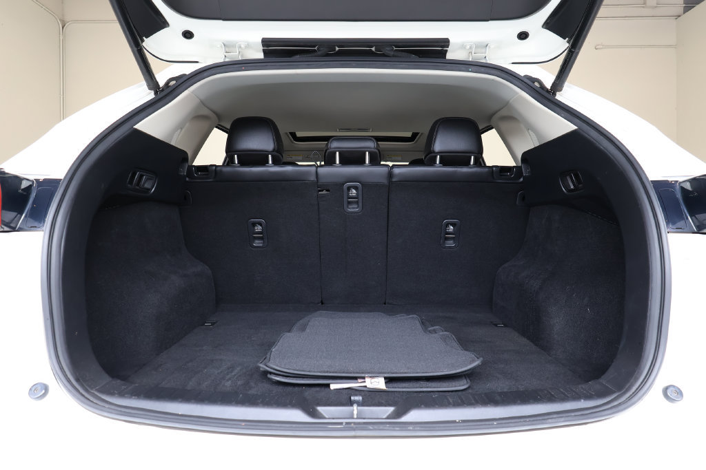 Used 2021 MAZDA CX-5 Touring FWD image 14