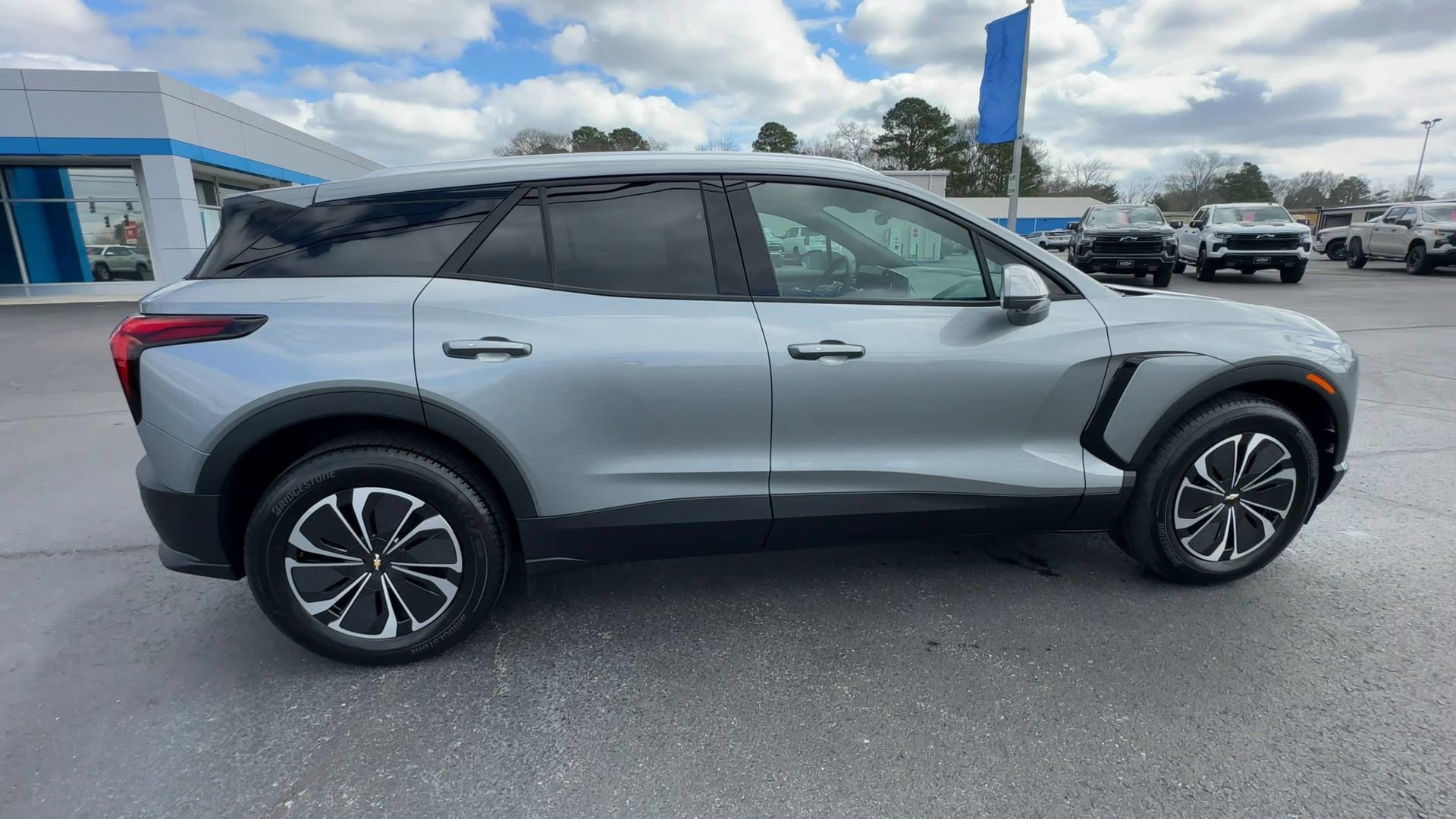 New 2026 Chevrolet Blazer EV LT FWD image 9