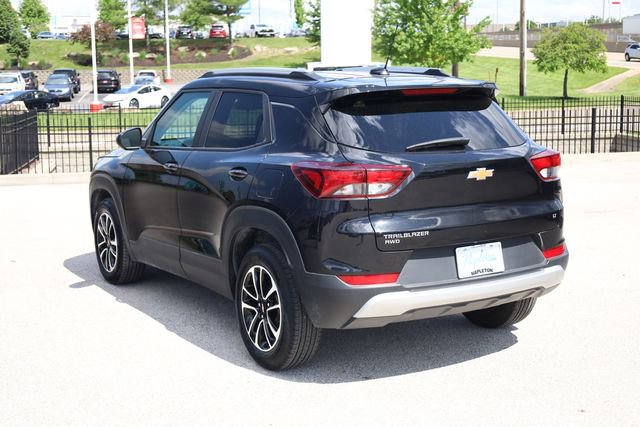 Used 2025 Chevrolet TrailBlazer LT AWD/4WD image 7
