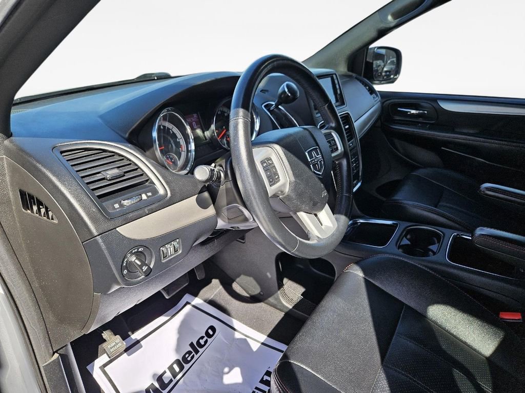 Used 2019 Dodge Grand Caravan GT image 22