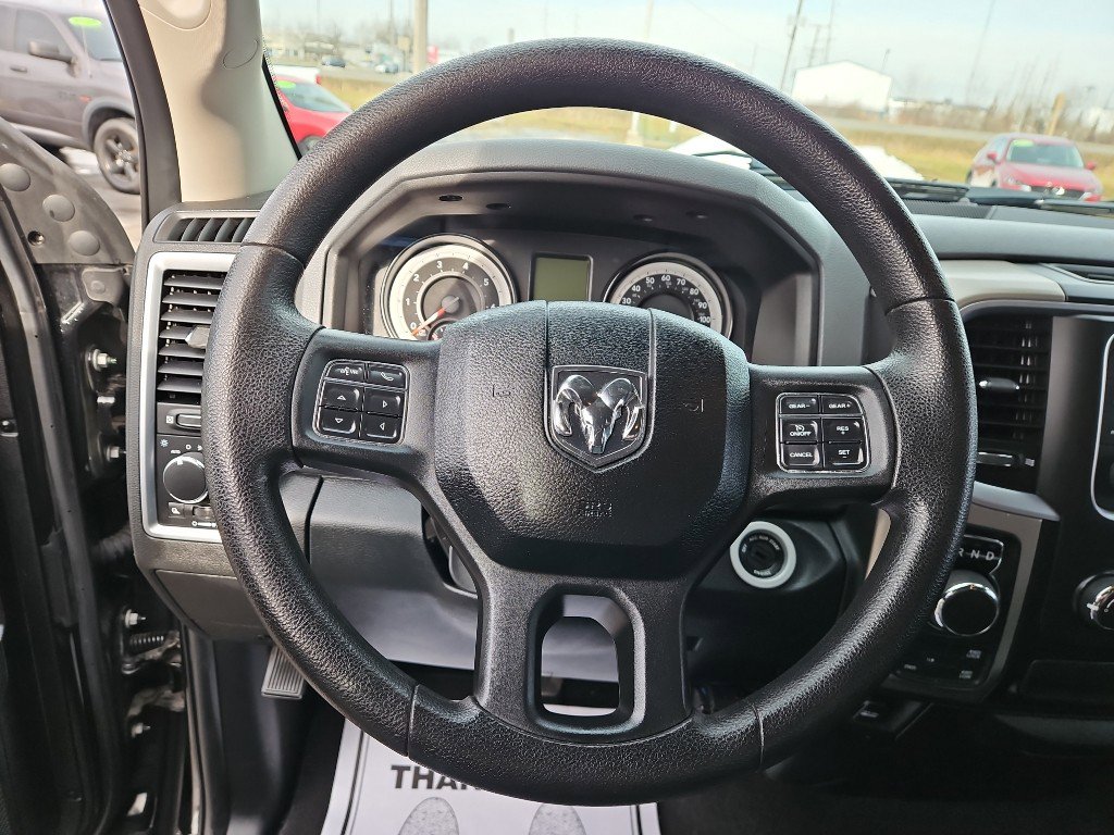 Used 2015 RAM 1500 Classic SLT image 11
