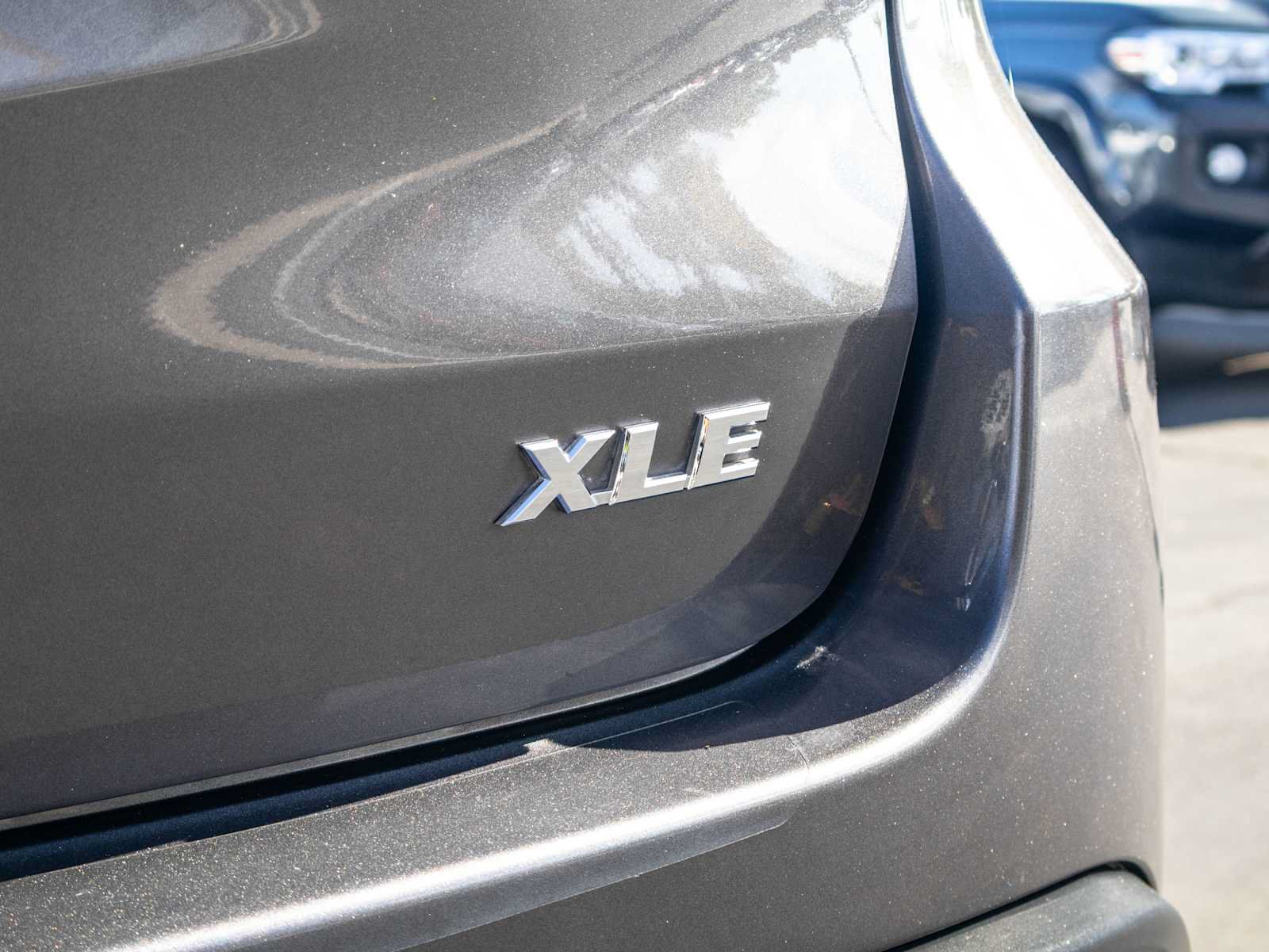 Certified 2019 Toyota Highlander XLE FWD image 12