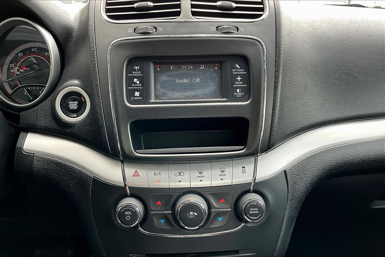 Used 2020 Dodge Journey SE w/ SE Popular Equipment Group FWD image 10