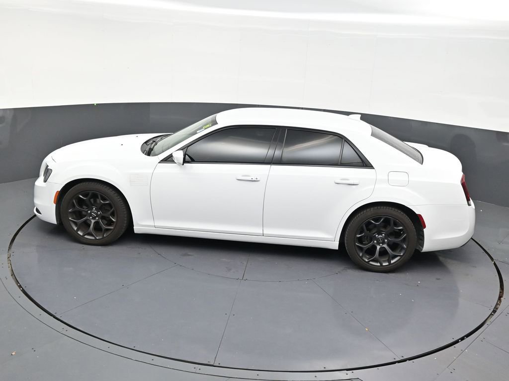 Used 2020 Chrysler 300 S RWD image 13