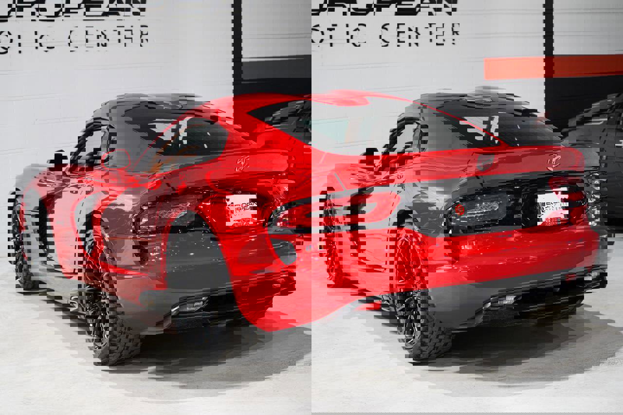 Used 2013 SRT Viper GTS w/ GTS Laguna Interior Pkg image 36