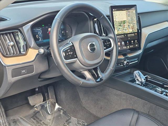 Used 2026 Volvo XC60 B5 Plus w/ Climate Package AWD/4WD image 10