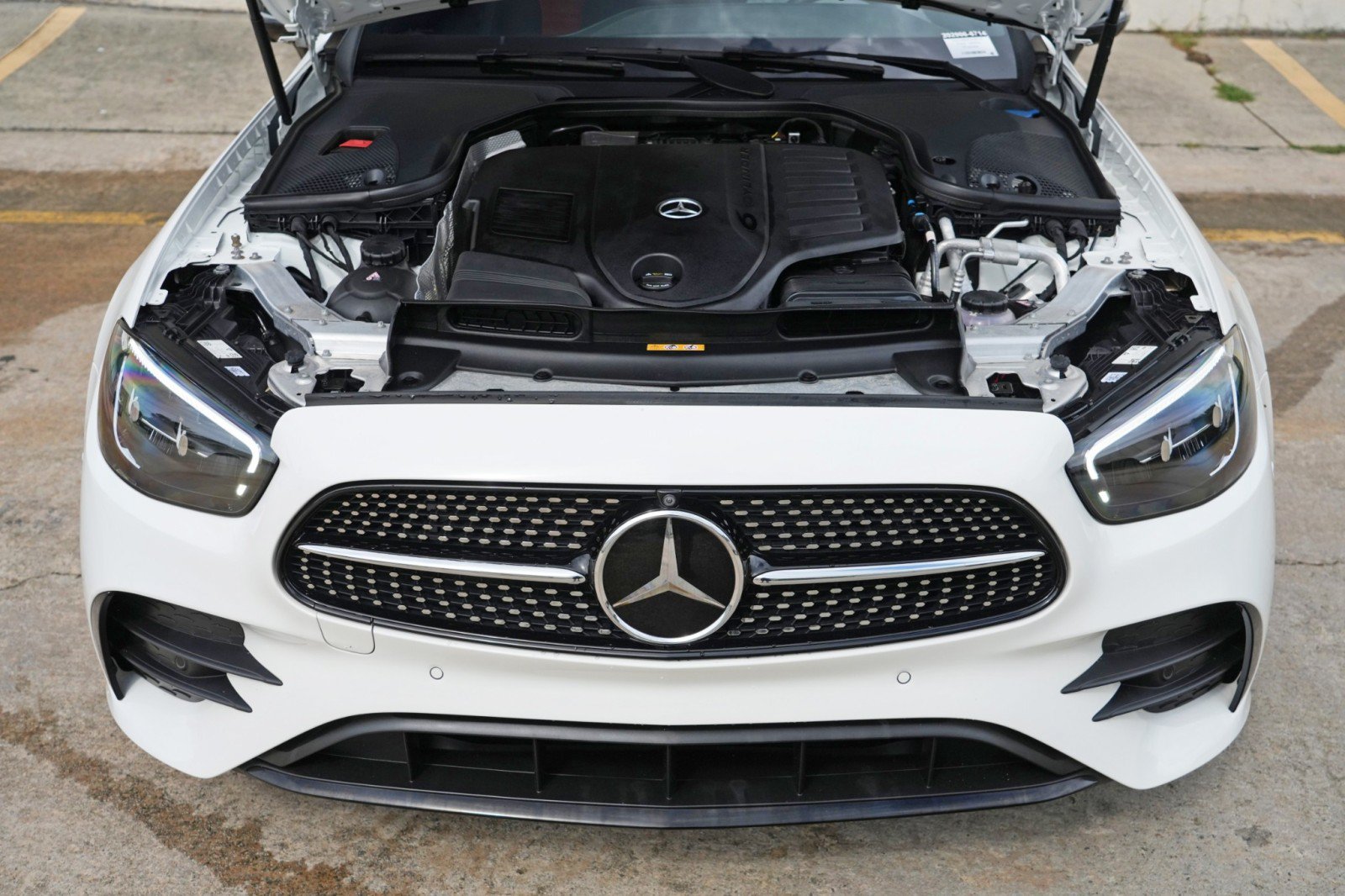 Used 2023 Mercedes-Benz E 450 Coupe w/ AMG Line image 8