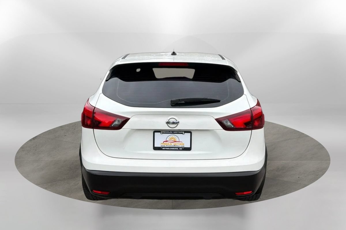 Used 2019 Nissan Rogue Sport S FWD image 4