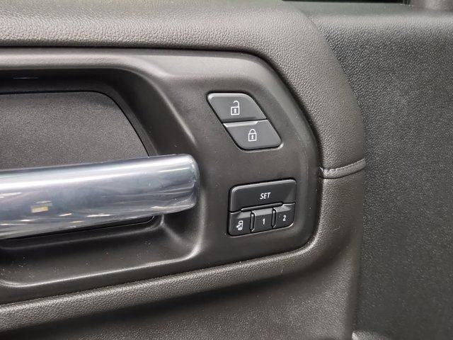 Used 2022 Chevrolet Silverado 2500 High Country w/ Safety Package II image 19