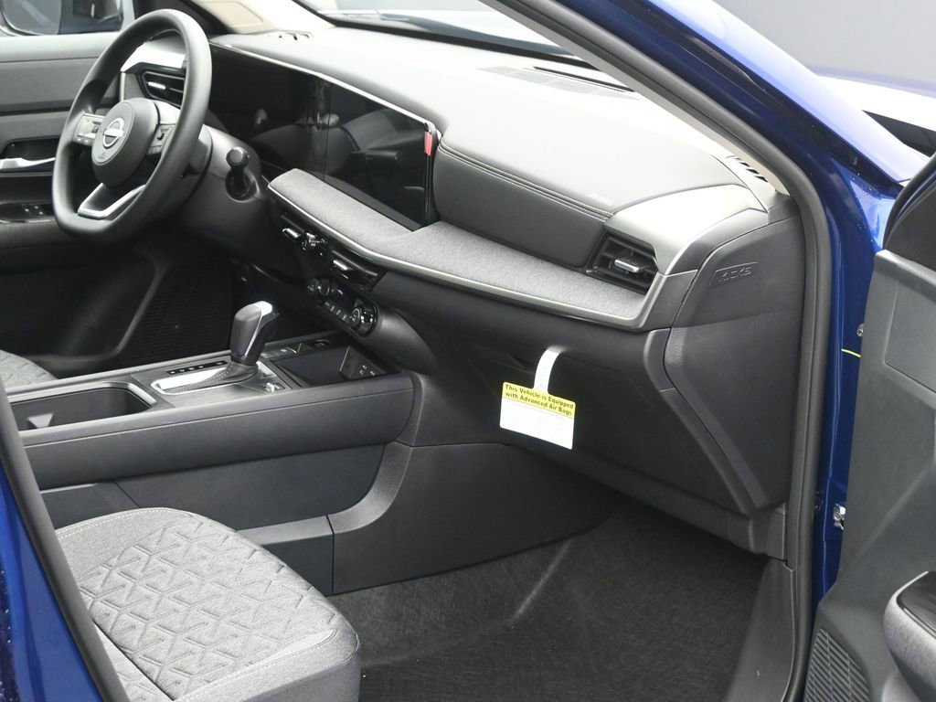 New 2026 Nissan Kicks SV w/ SV Premium Package AWD/4WD image 6