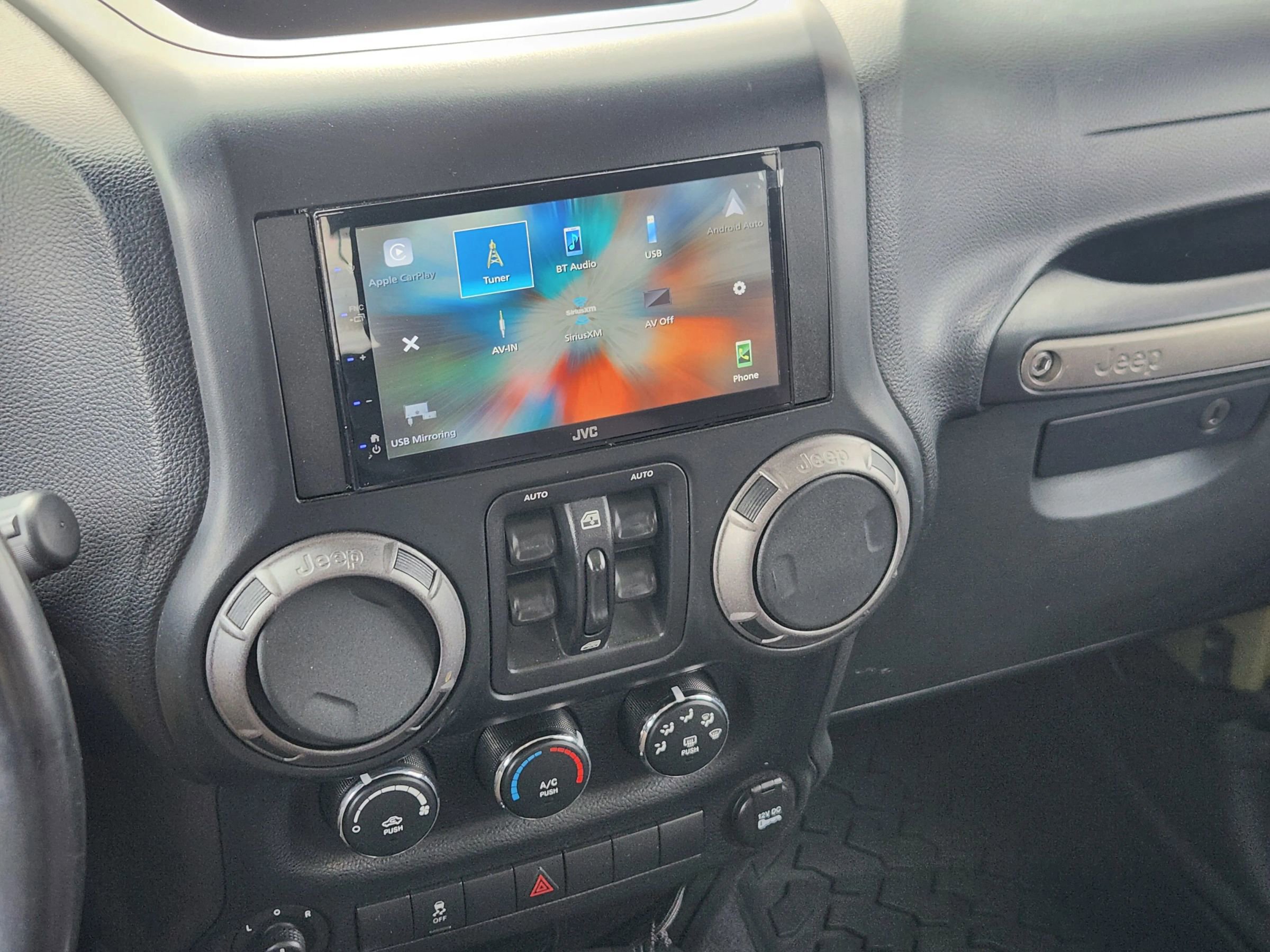 Used 2013 Jeep Wrangler Unlimited Sport image 29