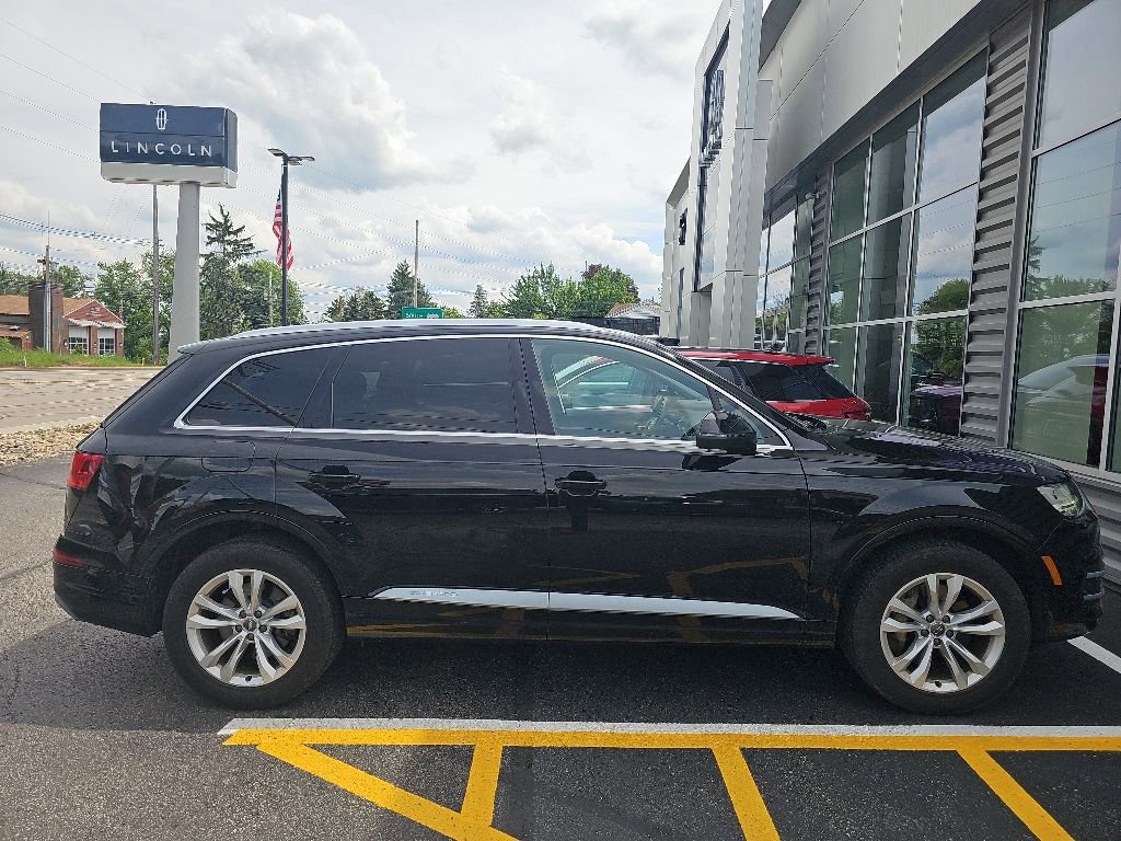Used 2019 Audi Q7 3.0T Premium Plus AWD/4WD image 5