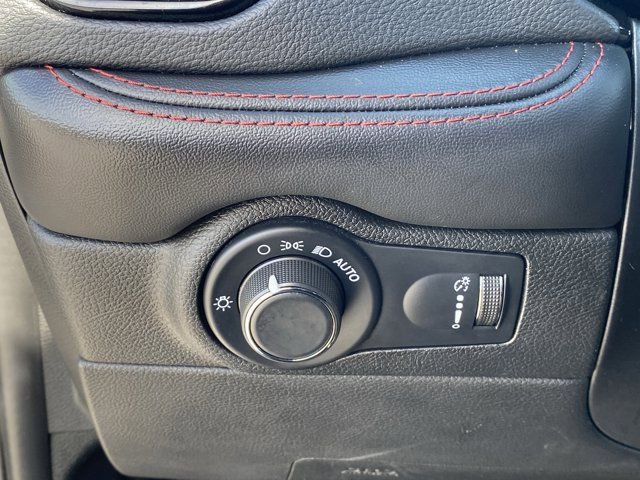 Used 2024 Dodge Durango GT image 21