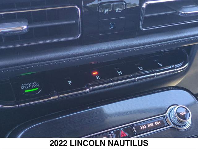 Certified 2022 Lincoln Nautilus Reserve image 21