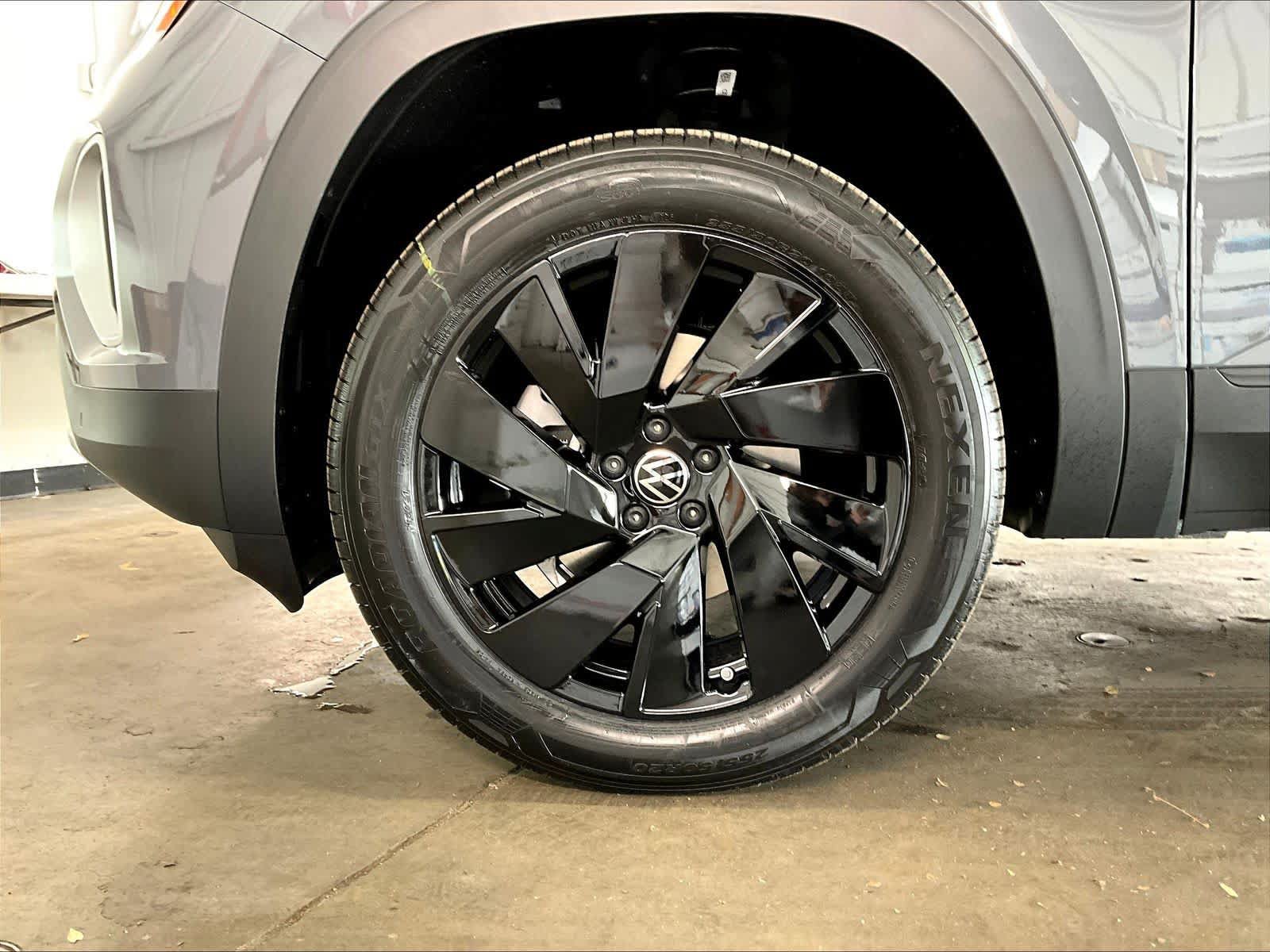 New 2026 Volkswagen Atlas SE AWD/4WD image 12