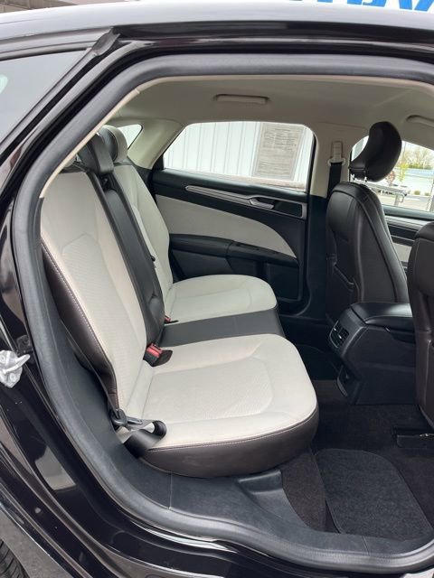 Used 2019 Ford Fusion SE w/ Equipment Group 151A image 34