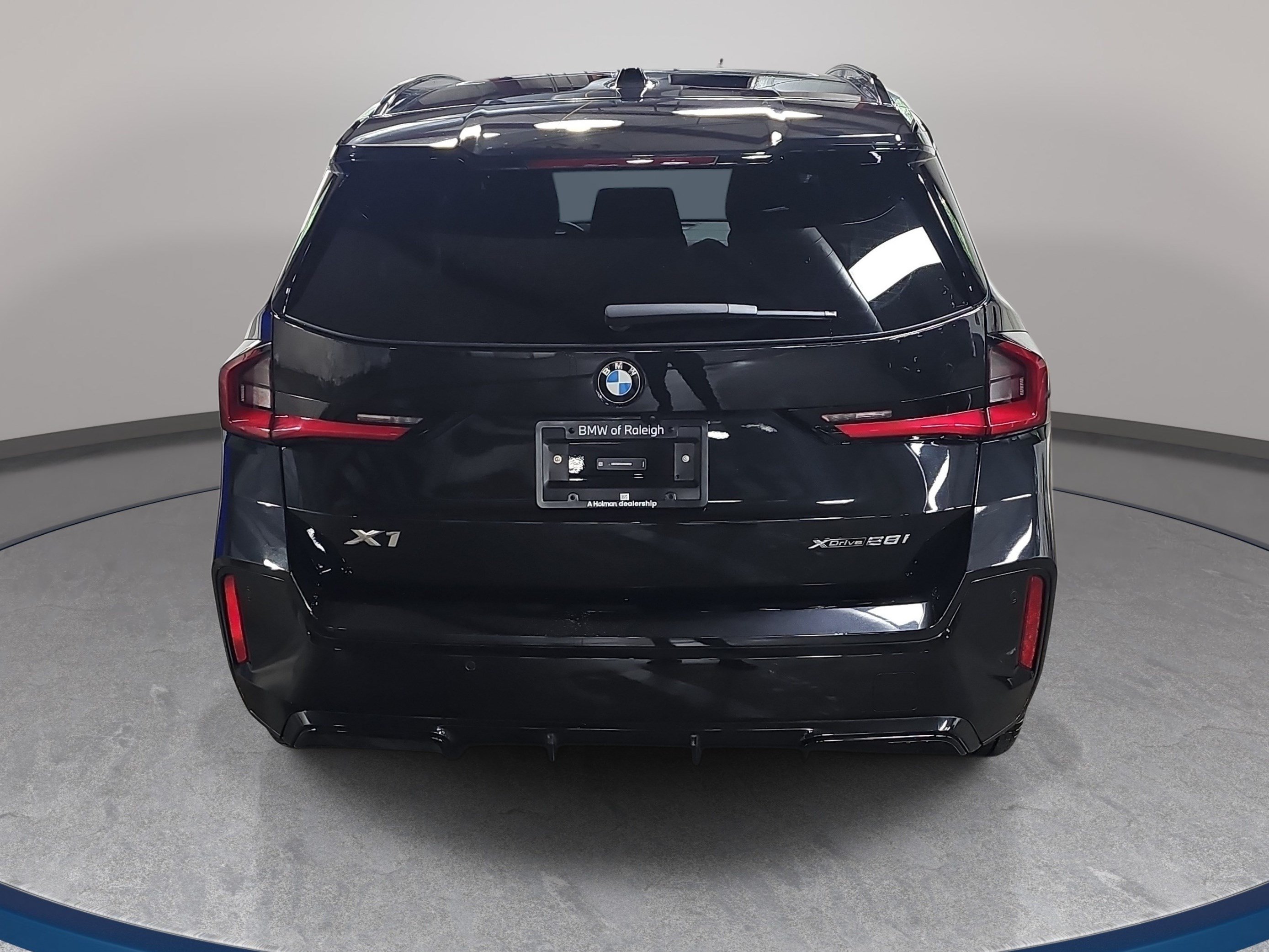 Used 2023 BMW X1 xDrive28i w/ Premium Package AWD/4WD image 7
