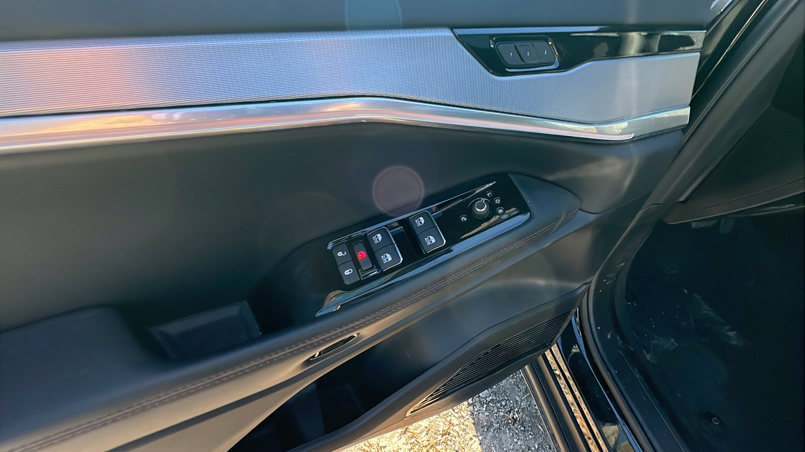 Used 2024 Jeep Wagoneer Launch Edition image 15