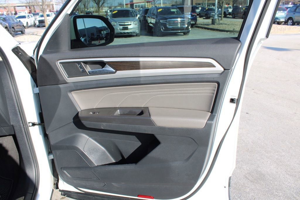 Used 2022 Volkswagen Atlas SE image 21