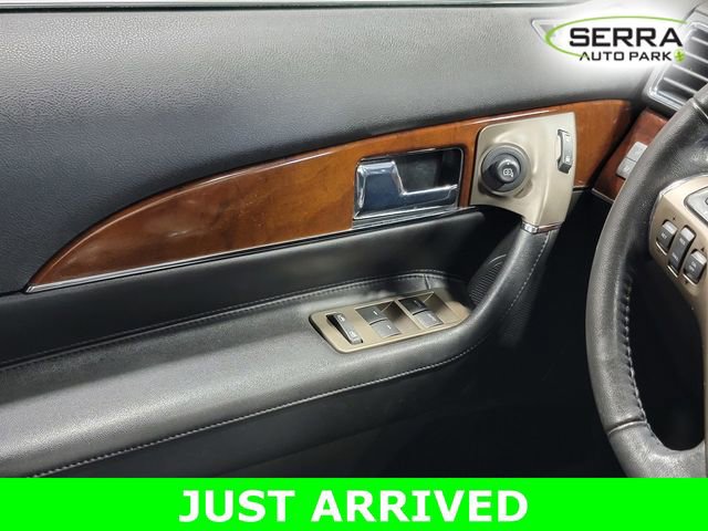 Used 2013 Lincoln MKX AWD w/ Wood Pkg image 23