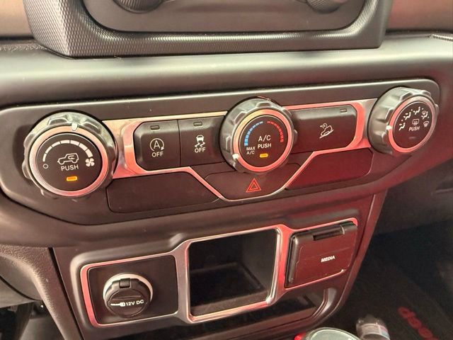 Used 2018 Jeep Wrangler Unlimited Sport image 19