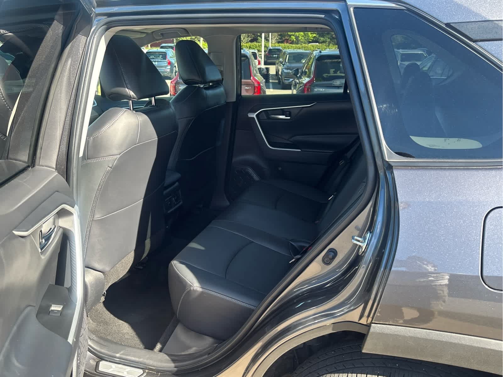 Used 2022 Toyota RAV4 XLE Premium AWD/4WD image 49