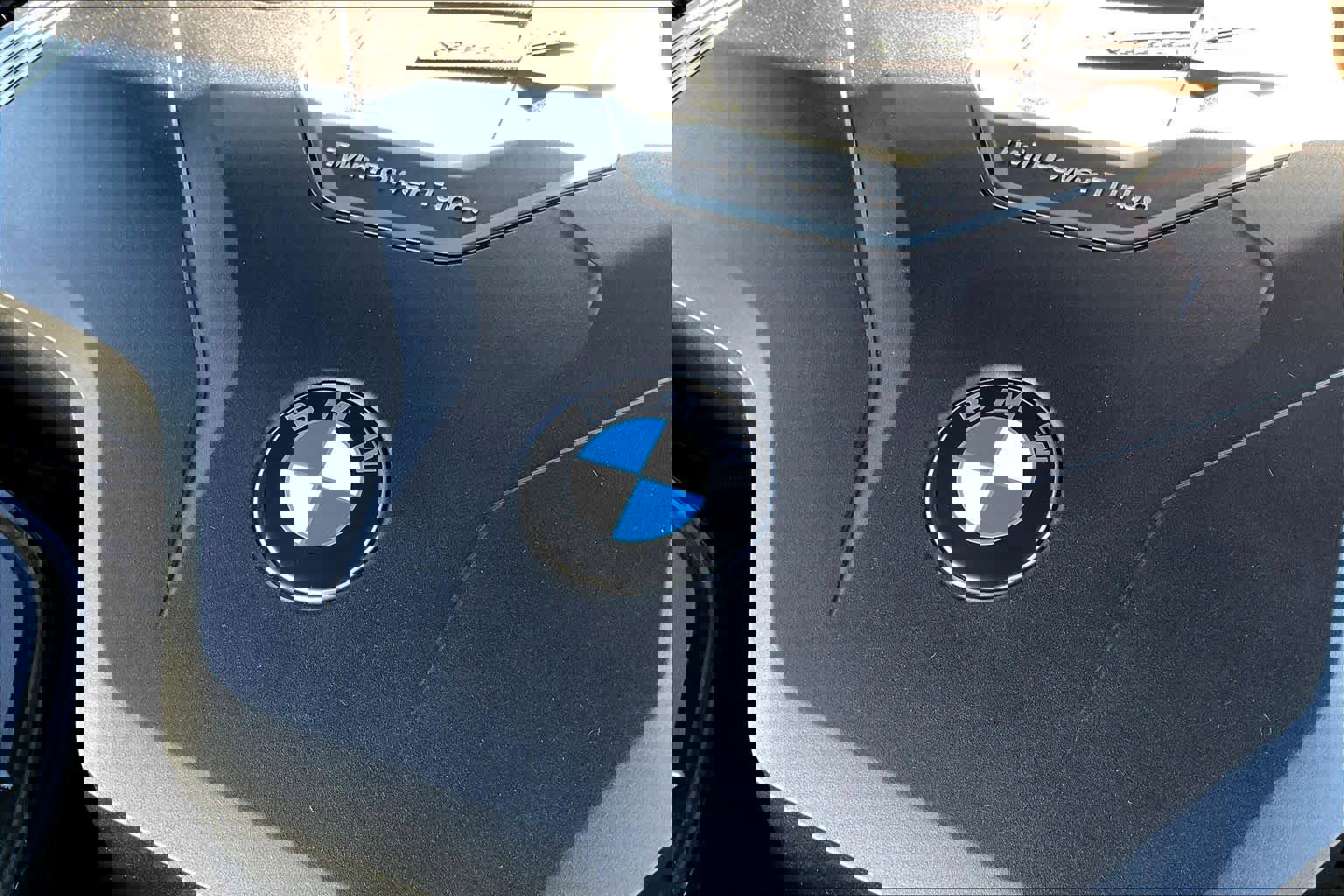 Used 2022 BMW 530i xDrive w/ Premium Package image 34