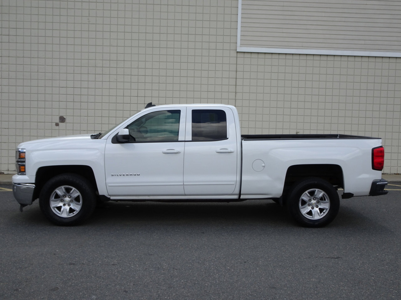 Used 2015 Chevrolet Silverado 1500 LT image 4