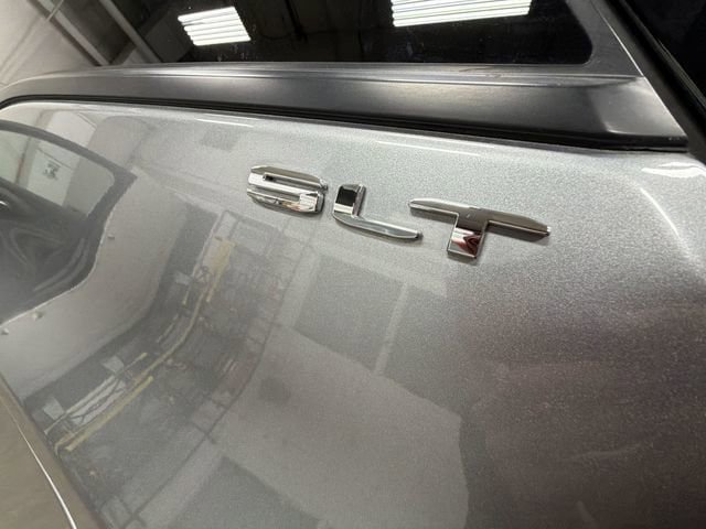Used 2023 GMC Terrain SLT w/ Infotainment Package II FWD image 35