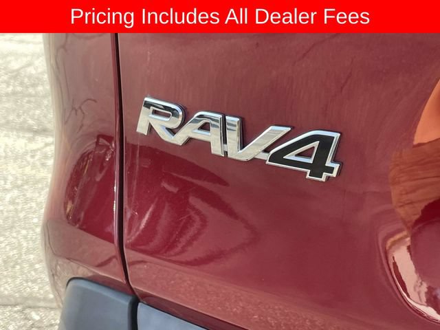 Used 2022 Toyota RAV4 LE FWD image 11