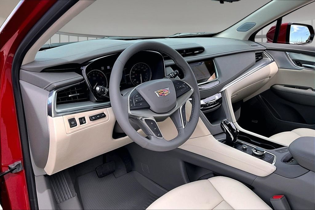 New 2026 Cadillac XT5 Premium Luxury w/ Driver Assist Package AWD/4WD image 6