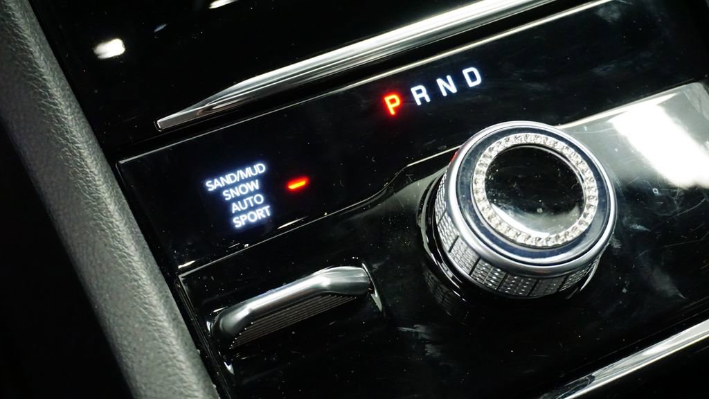 Certified 2023 Jeep Grand Cherokee Limited w/ Black Appearance Package image 27