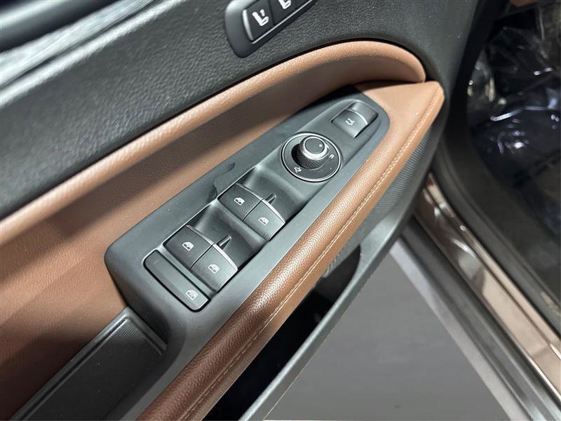 Used 2019 Alfa Romeo Stelvio Sport w/ Cold Weather Package image 30