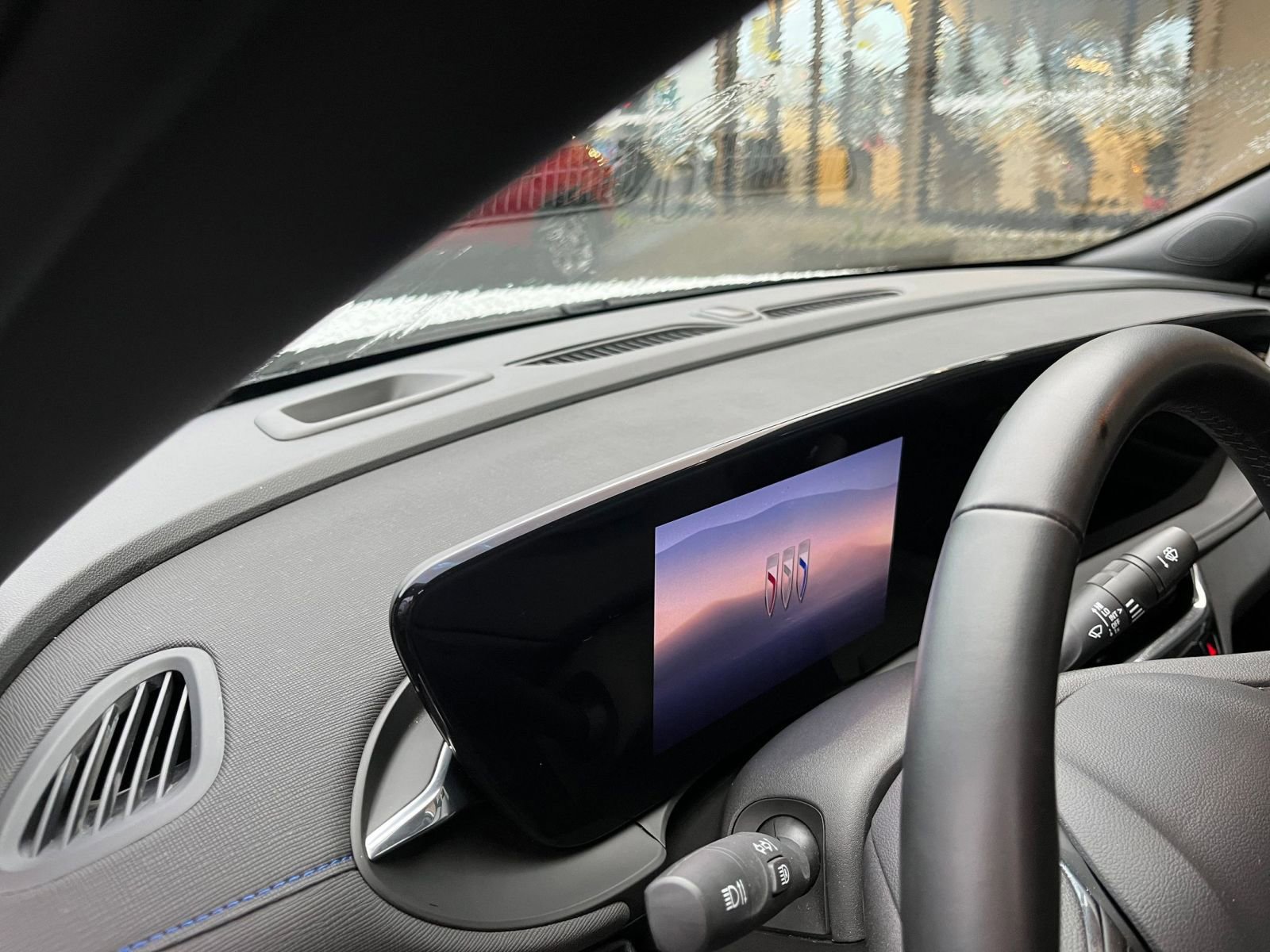 Used 2025 Buick Envista Sport Touring image 35