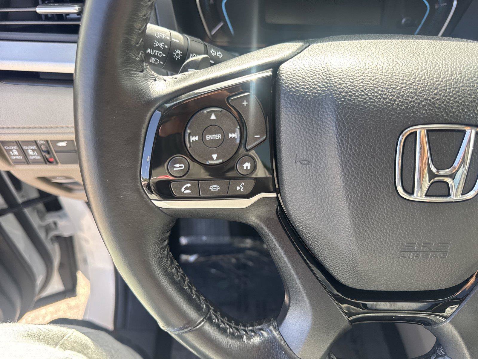Used 2024 Honda Odyssey Touring image 11