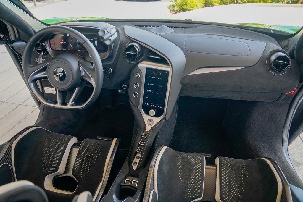 Used 2024 McLaren 750S Spider image 88