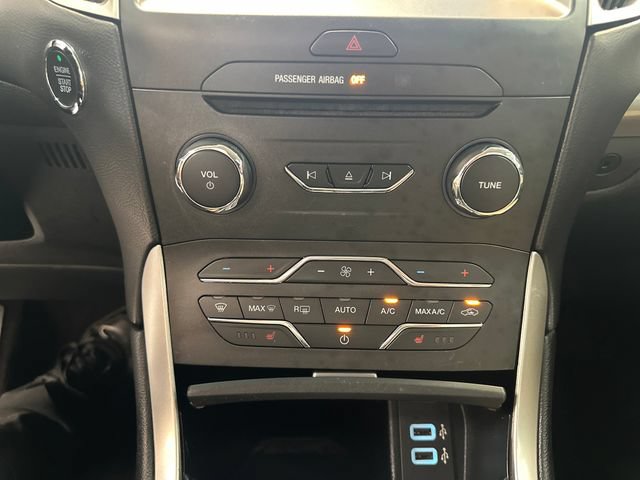 Used 2017 Ford Edge SEL w/ Equipment Group 201A FWD image 31