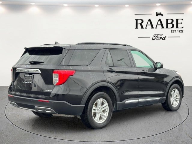 Used 2023 Ford Explorer XLT w/ Equipment Group 202A AWD/4WD image 7