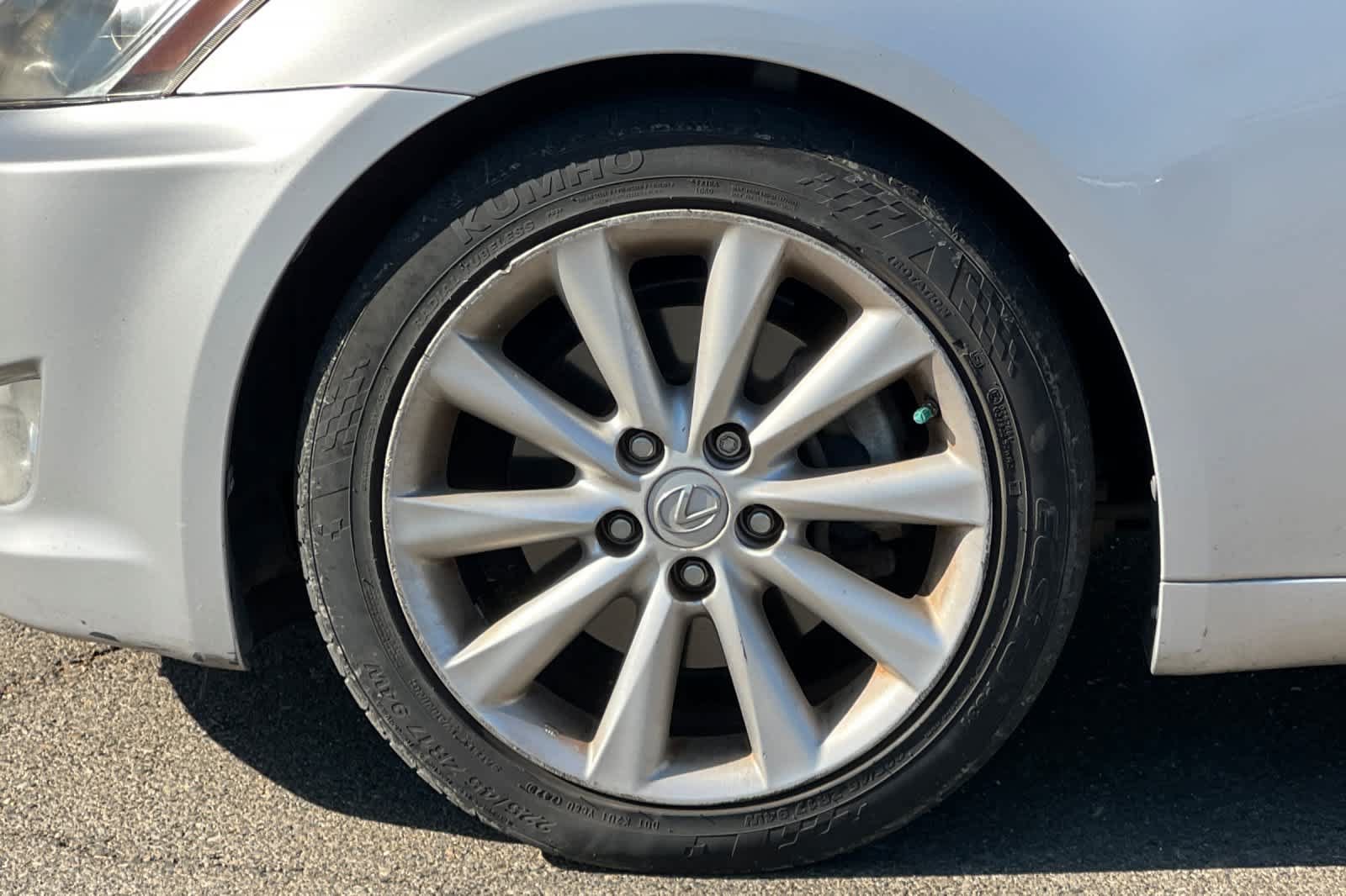 Used 2010 Lexus IS 250 w/ Preferred Accessory Package RWD image 13