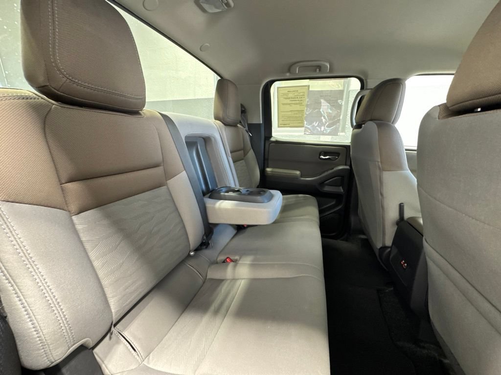 Used 2024 Nissan Frontier SV AWD/4WD image 22