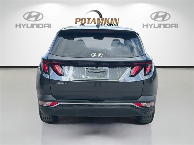 Used 2023 Hyundai Tucson SE image 6