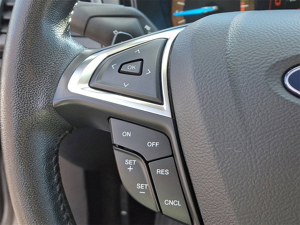 Certified 2018 Ford Fusion SE w/ Equipment Group 201A image 21