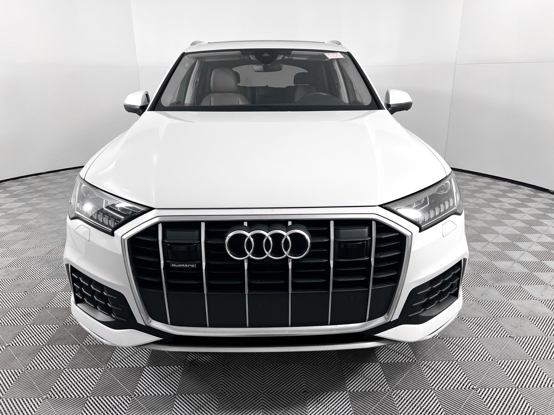 Used 2024 Audi Q7 2.0T Premium Plus image 2