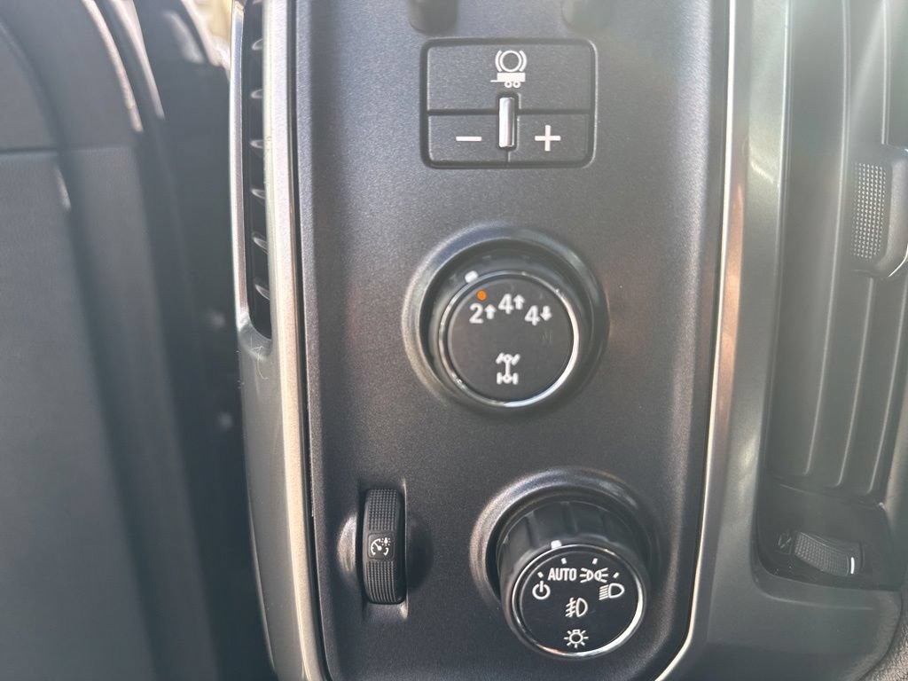 Used 2018 Chevrolet Silverado 2500 LTZ w/ Duramax Plus Package AWD/4WD image 19