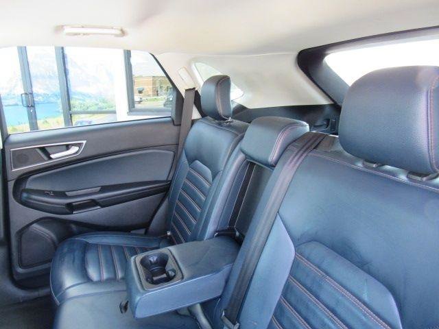 Used 2022 Ford Edge SEL w/ Sport Appearance Package AWD/4WD image 12