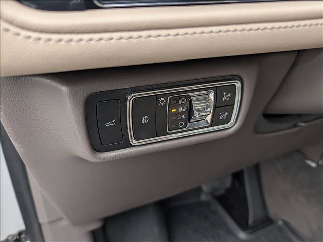 Certified 2023 Lincoln Aviator Reserve w/ Equipment Group 201A AWD/4WD image 36