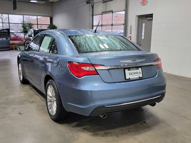Used 2011 Chrysler 200 Limited image 7