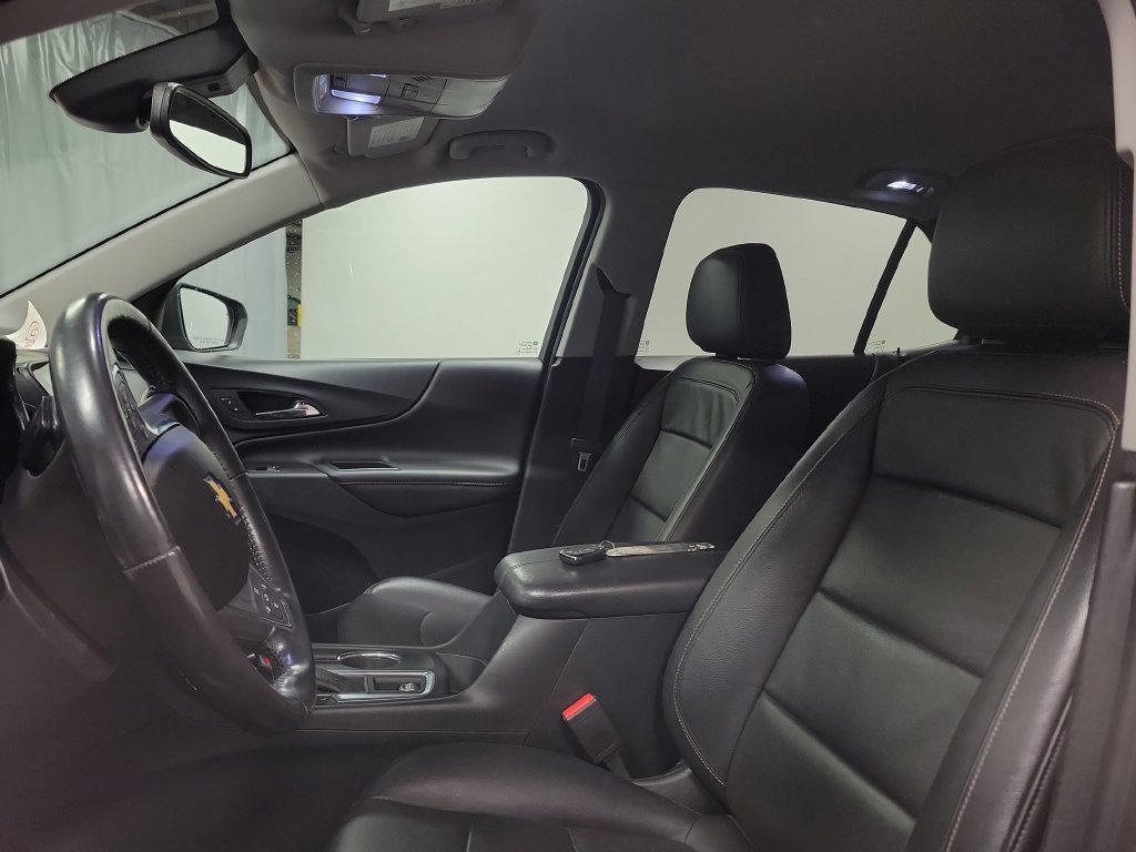 Used 2020 Chevrolet Equinox Premier FWD image 16