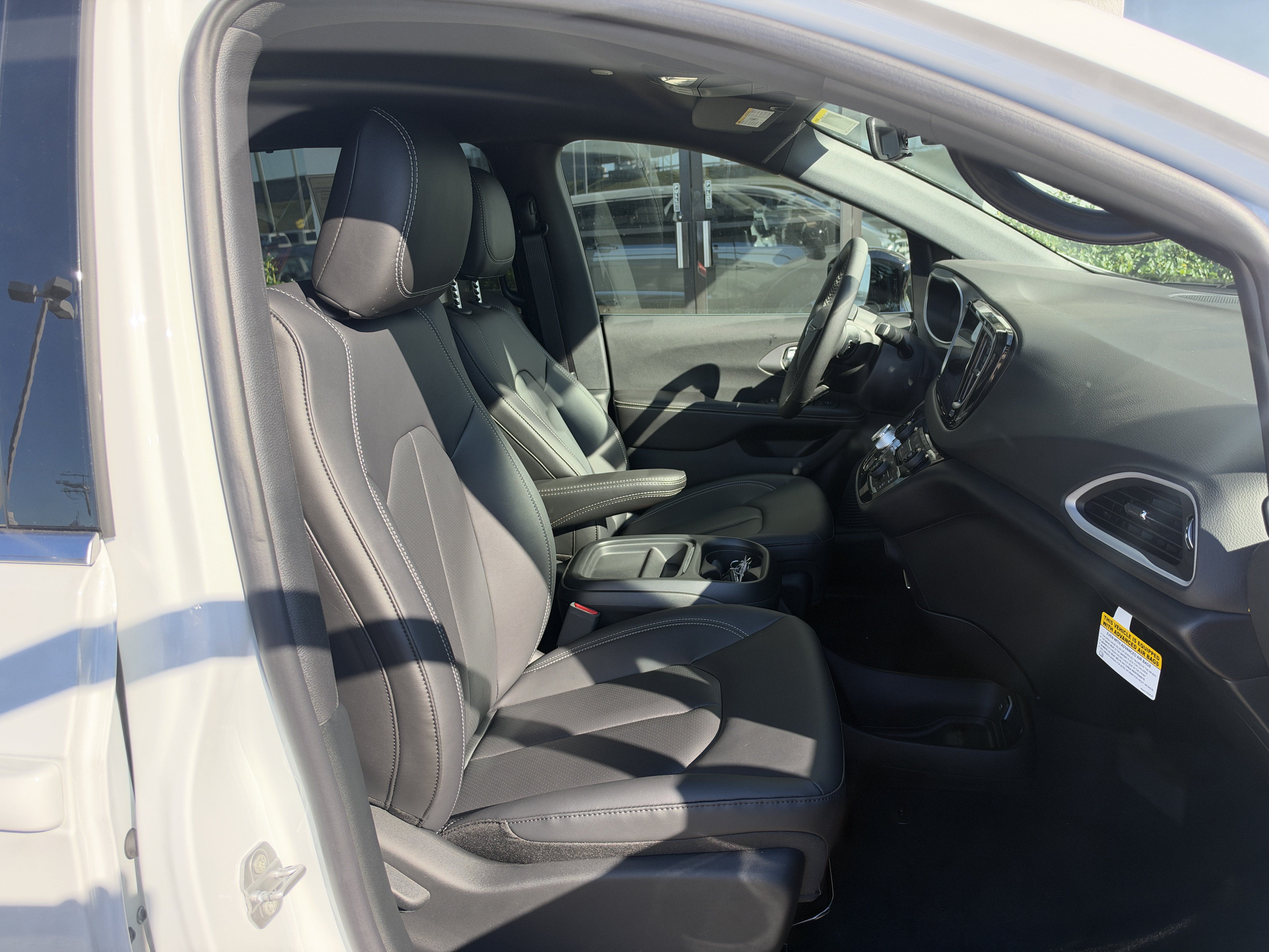New 2027 Chrysler Pacifica LX FWD image 22