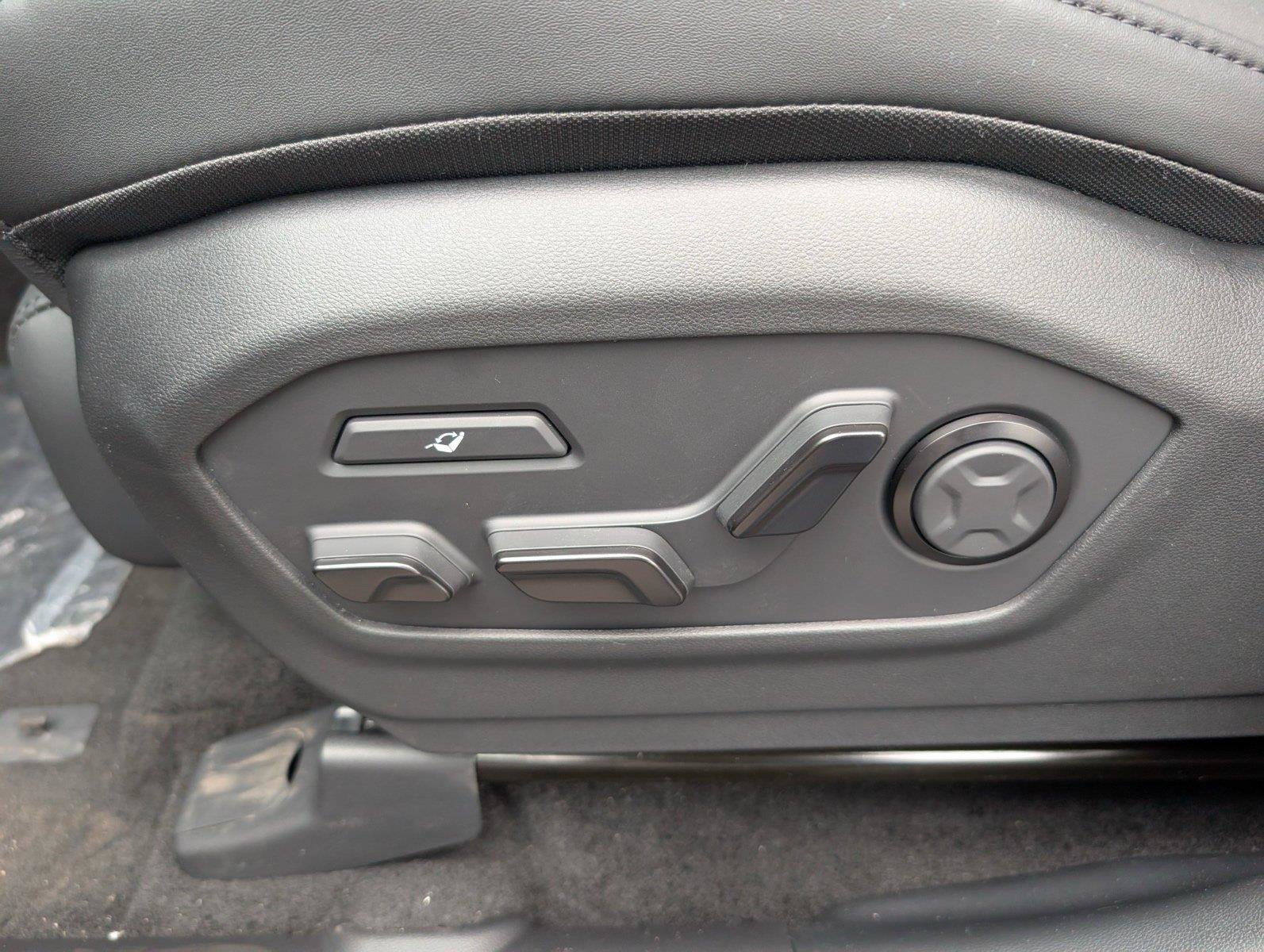 New 2026 Hyundai Santa Fe Calligraphy AWD/4WD image 24